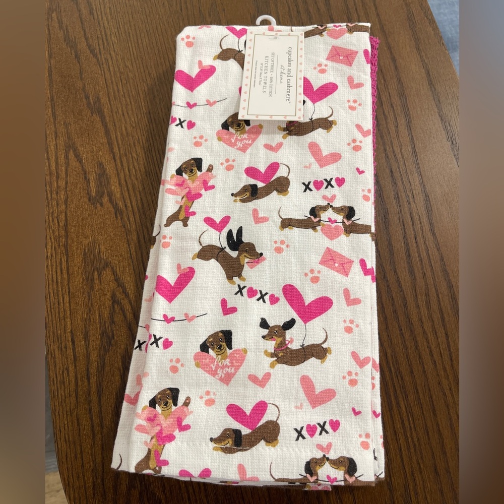 Valentine’s Day Dachshund Love Dogs Pink Kitchen Towel set of 3 NWT